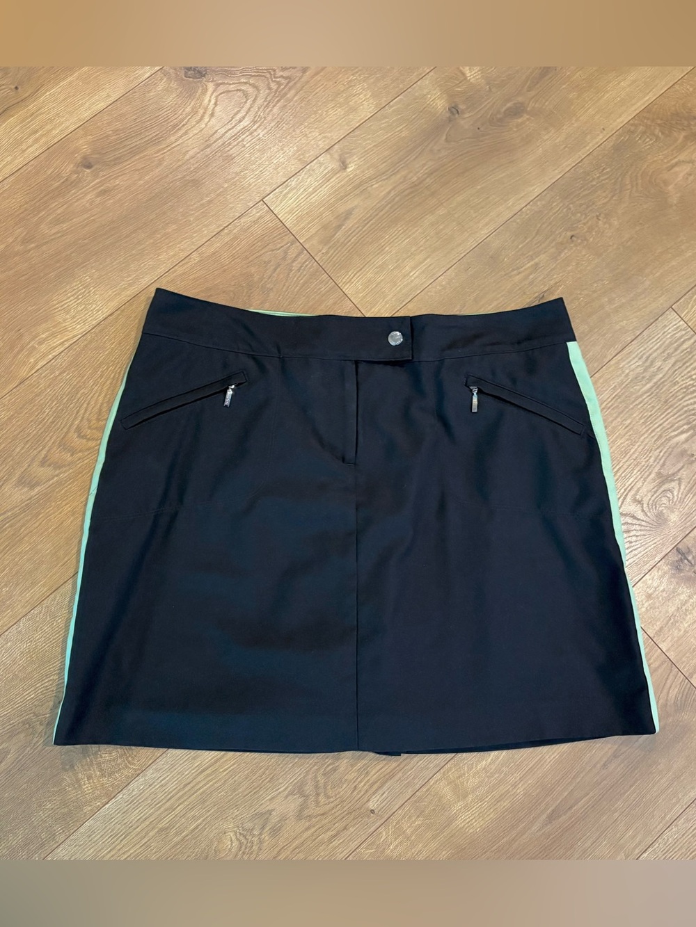 IZOD Cool FX Women’s Golf Skort Black/Green Solid Pockets Size 12